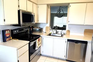 7146 Huntington Ln, Delray Beach, FL 33446 - Photo 1