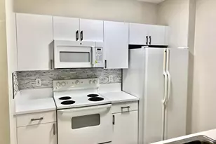 630 S Sapodilla Ave, West Palm Beach, FL 33401 - Photo 1