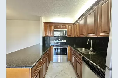 251 Lake Arbor Drive, Palm Springs, FL 33461 - Photo 9