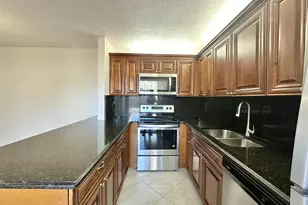 251 Lake Arbor Dr, Palm Springs, FL 33461 - Photo 9