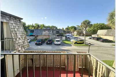 251 Lake Arbor Drive, Palm Springs, FL 33461 - Photo 37