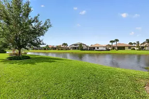604 SE Monteiro Dr, Port Saint Lucie, FL 34984 - Photo 3