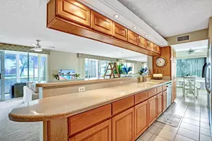 107 Half Moon Cir, Hypoluxo, FL 33462 - Photo 13