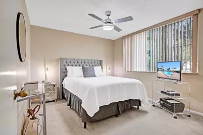 107 Half Moon Circle #H1, Hypoluxo, FL 33462 - Photo 37