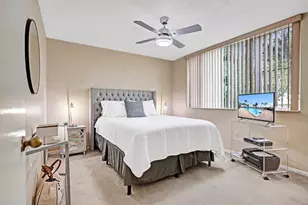 107 Half Moon Cir, Hypoluxo, FL 33462 - Photo 37
