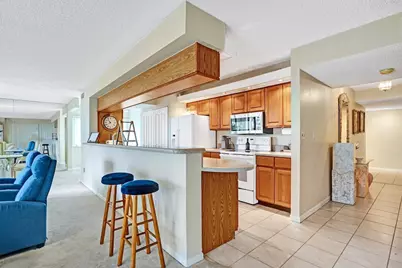 107 Half Moon Circle #H1, Hypoluxo, FL 33462 - Photo 15