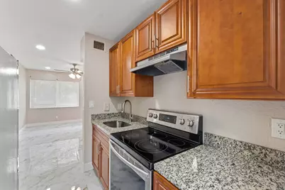 166 SW 3rd Street #A-d, Deerfield Beach, FL 33441 - Photo 11