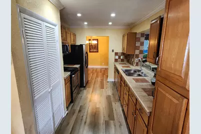 3654 NW 27th Street, Lauderdale Lakes, FL 33311 - Photo 15