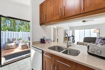22316 Pineapple Walk Drive, Boca Raton, FL 33433 - Photo 7