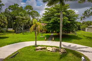 17298 66th Ct N, The Acreage, FL 33470 - Photo 5