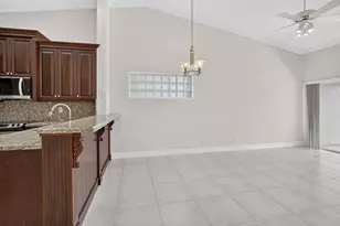 9875 Harbour Lake Cir, Boynton Beach, FL 33437 - Photo 19