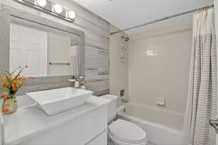 4310 Village Dr, Delray Beach, FL 33445 - Photo 25