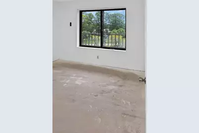 4820 Lucerne Lakes Boulevard W #402, Lake Worth, FL 33467 - Photo 11