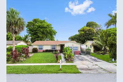 703 SW 76th Avenue, North Lauderdale, FL 33068 - Photo 1
