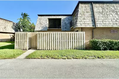 255 Lake Arbor Drive, Palm Springs, FL 33461 - Photo 1