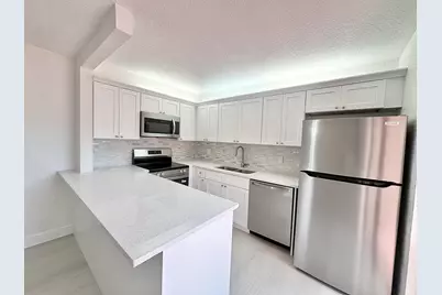 255 Lake Arbor Drive, Palm Springs, FL 33461 - Photo 11