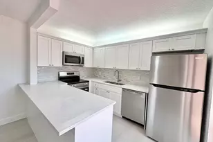 255 Lake Arbor Dr, Palm Springs, FL 33461 - Photo 11