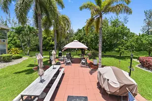 75 Camden Dr, West Palm Beach, FL 33417 - Photo 17