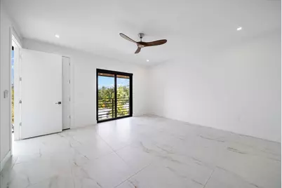 1052 N Victoria Park Road, Fort Lauderdale, FL 33304 - Photo 19