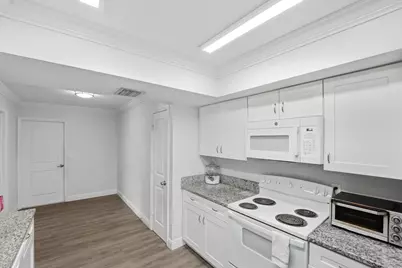 1956 SW 1st Place SW, Vero Beach, FL 32962 - Photo 19