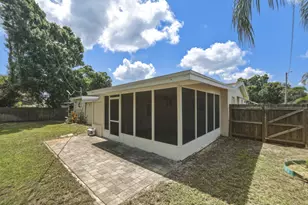 1956 SW 1st Pl SW, Vero Beach, FL 32962 - Photo 39