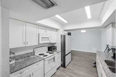 1956 SW 1st Place SW, Vero Beach, FL 32962 - Photo 15