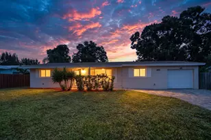 1956 SW 1st Pl SW, Vero Beach, FL 32962 - Photo 1