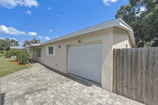 1956 SW 1st Pl SW, Vero Beach, FL 32962 - Photo 39