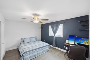 1956 SW 1st Pl SW, Vero Beach, FL 32962 - Photo 23