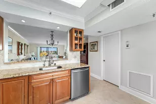 7076 Huntington Ln, Delray Beach, FL 33446 - Photo 5