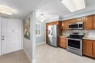 7076 Huntington Ln, Delray Beach, FL 33446 - Photo 3