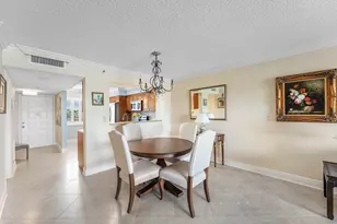 7076 Huntington Ln, Delray Beach, FL 33446 - Photo 7