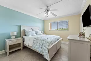 7076 Huntington Ln, Delray Beach, FL 33446 - Photo 15