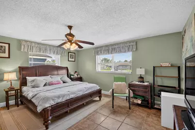 1241 SW 28th Avenue, Boynton Beach, FL 33426 - Photo 23