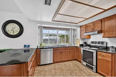 1241 SW 28th Avenue, Boynton Beach, FL 33426 - Photo 15