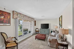 1241 SW 28th Ave, Boynton Beach, FL 33426 - Photo 9