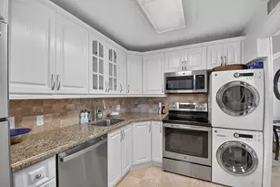 4539 Luxemburg Ct, Lake Worth, FL 33467 - Photo 13