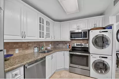 4539 Luxemburg Court #205, Lake Worth, FL 33467 - Photo 13