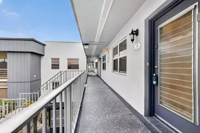 40 Burgundy A, Delray Beach, FL 33484 - Photo 3