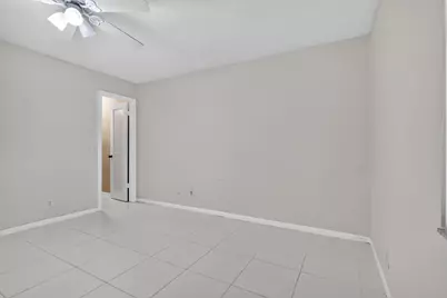 40 Burgundy A, Delray Beach, FL 33484 - Photo 21