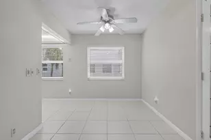 40 Burgundy A, Delray Beach, FL 33484 - Photo 7