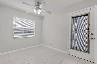 40 Burgundy A, Delray Beach, FL 33484 - Photo 9
