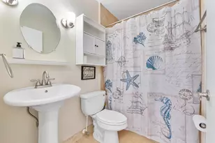 8821 Lake Park Cir N, Davie, FL 33328 - Photo 29
