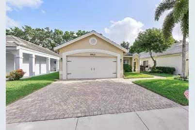 8821 Lake Park Circle N, Davie, FL 33328 - Photo 5