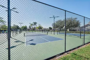 8821 Lake Park Cir N, Davie, FL 33328 - Photo 53