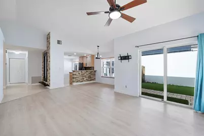 8821 Lake Park Circle N, Davie, FL 33328 - Photo 11