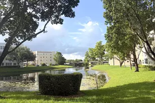 10382 NW 24th Pl, Sunrise, FL 33322 - Photo 9