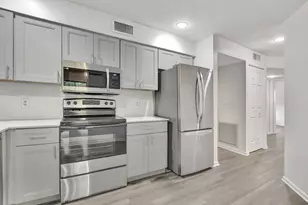 5640 Coach House Cir, Boca Raton, FL 33486 - Photo 11