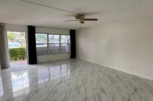 103 Greenbrier C, West Palm Beach, FL 33417 - Photo 3