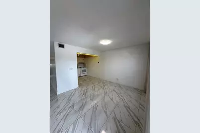 103 Greenbrier C, West Palm Beach, FL 33417 - Photo 5